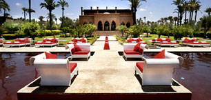 Les abords de la piscine du Murano Marrakech